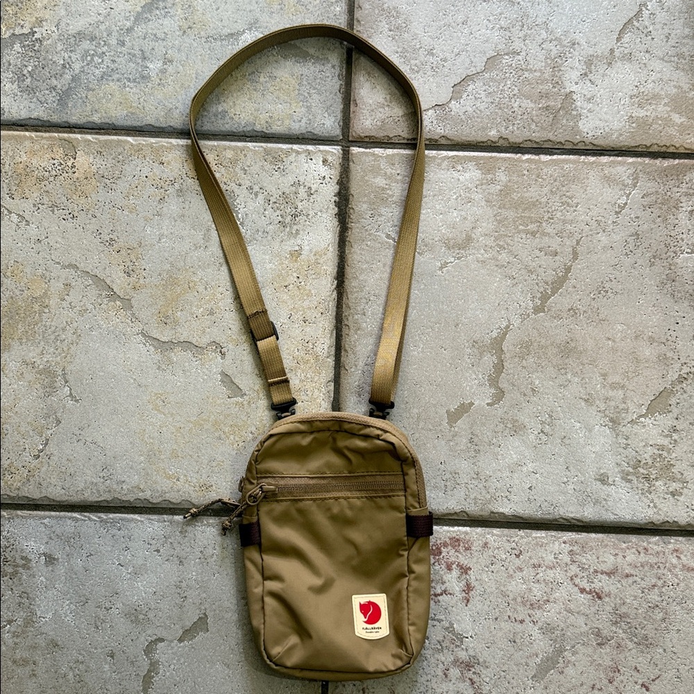 Unisex Small Crossbody Bag in Olive Green